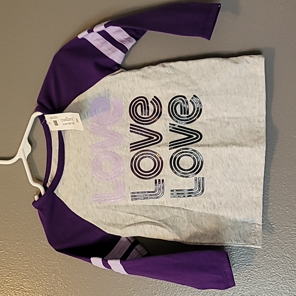 BRAND NEW Love shirt
